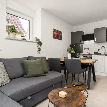 Easytree 4p Switch Tv Appartement *